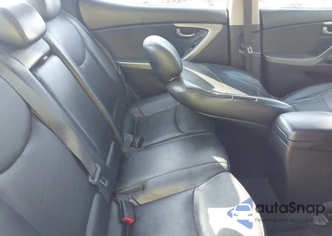 2013 Hyundai Elantra Limited z USA, uszkodzony, nr VIN 5NPDH4AE3DH196939